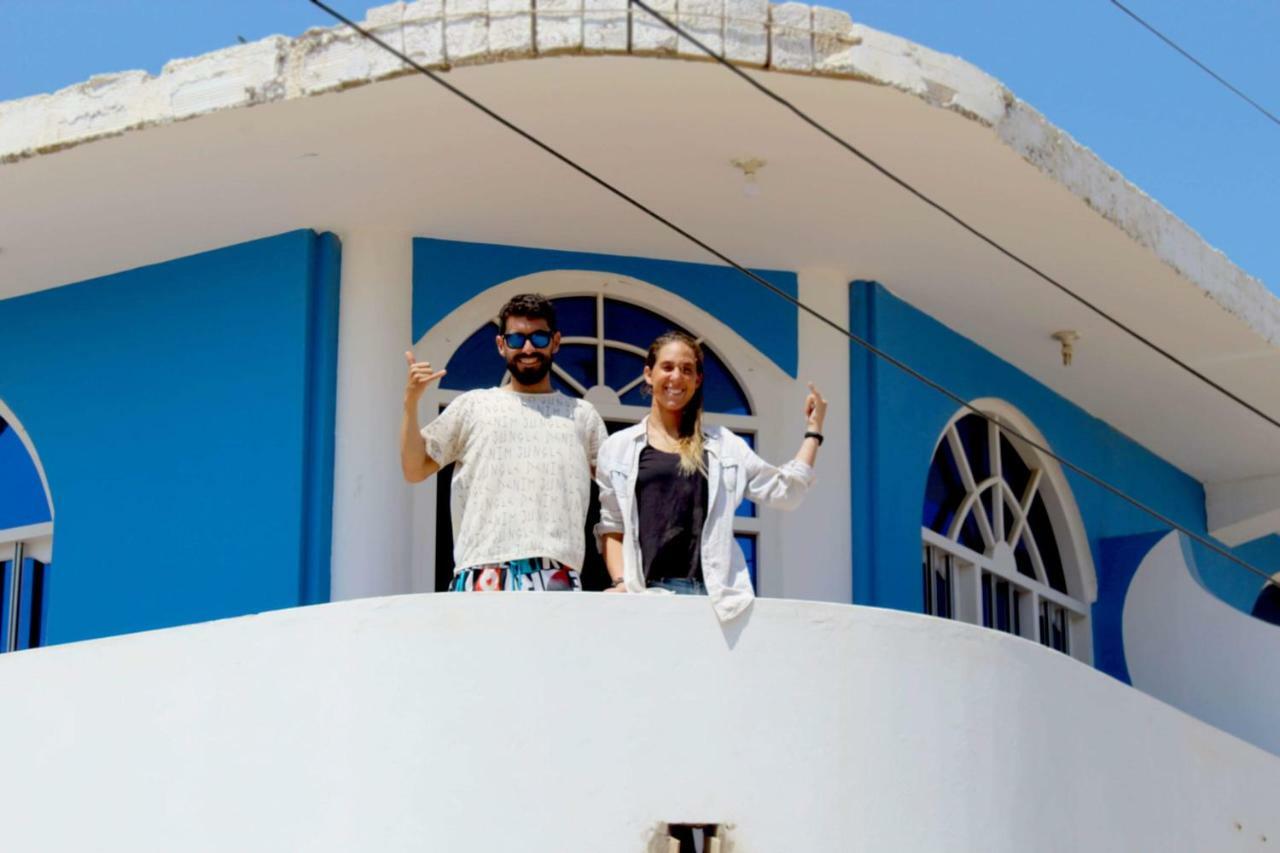 Hospedaje La Ola Azul Puerto Chicama Ngoại thất bức ảnh